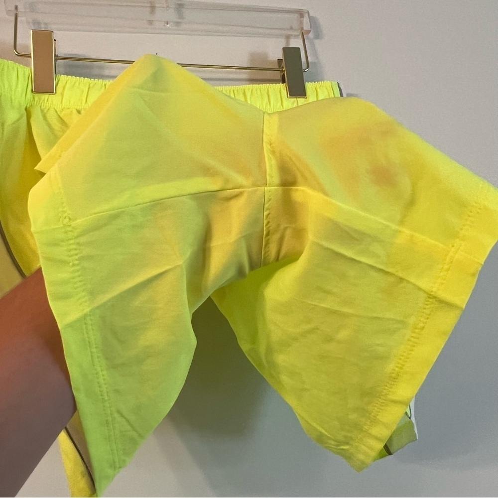 Women’s new the North Face neon yellow athletic shorts size large L - Picture 3 of 4